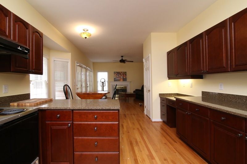 214 River Birch Way, Chapel Hill, NC 27514