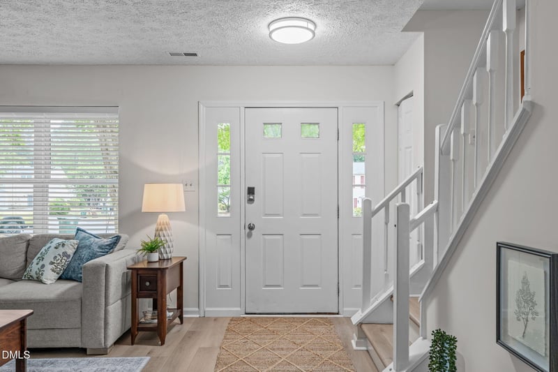 214 Rosebrooks Dr, Cary, NC 27513