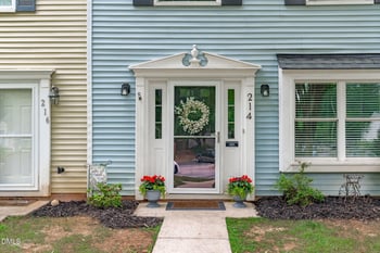 214 Rosebrooks Dr, Cary, NC 27513