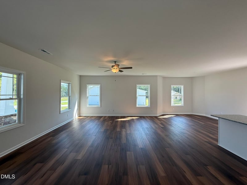214 Shiloh Dr, Lillington, NC 27546