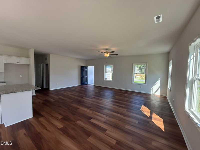 214 Shiloh Dr, Lillington, NC 27546