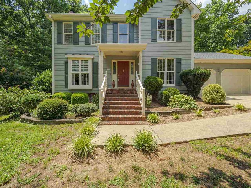 214 Sparrow Dr, Wake Forest, NC 27587