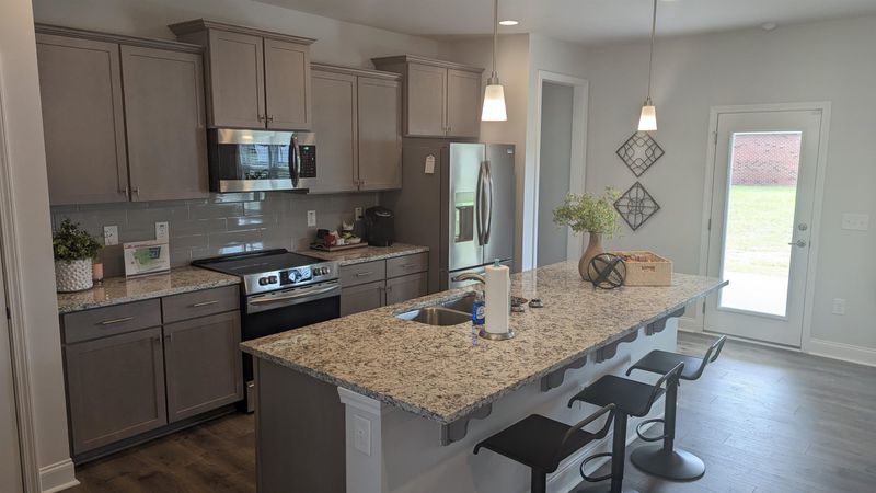 214 Spring Forest Dr, Goldsboro, NC 27534