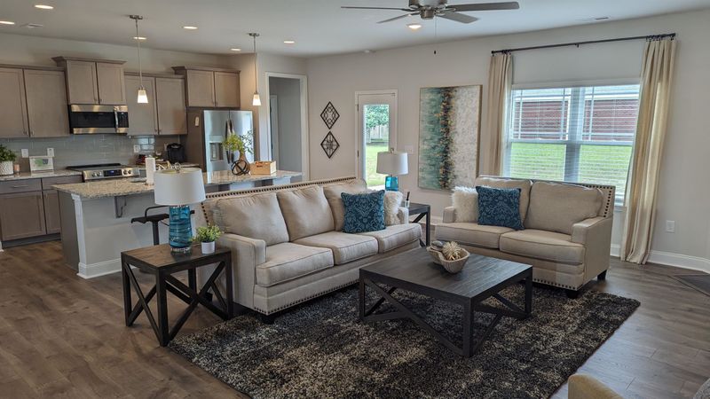 214 Spring Forest Dr, Goldsboro, NC 27534