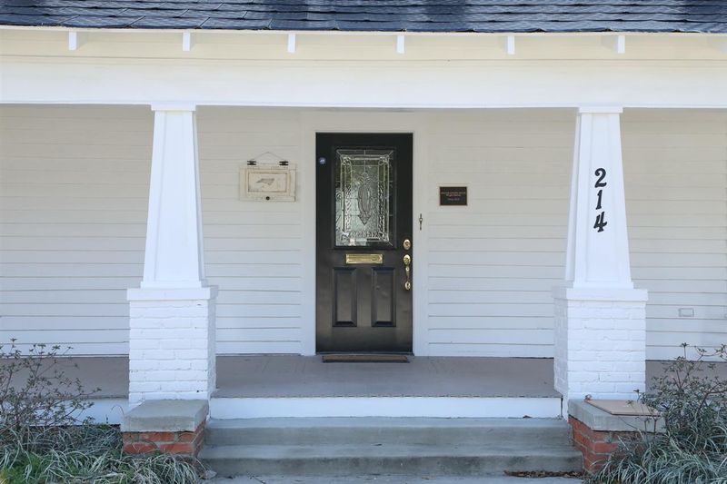 214 E Spring St, Fuquay Varina, NC 27526