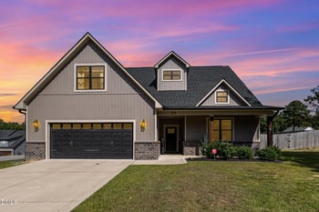 214 Summerlin Dr, Sanford, NC 27332