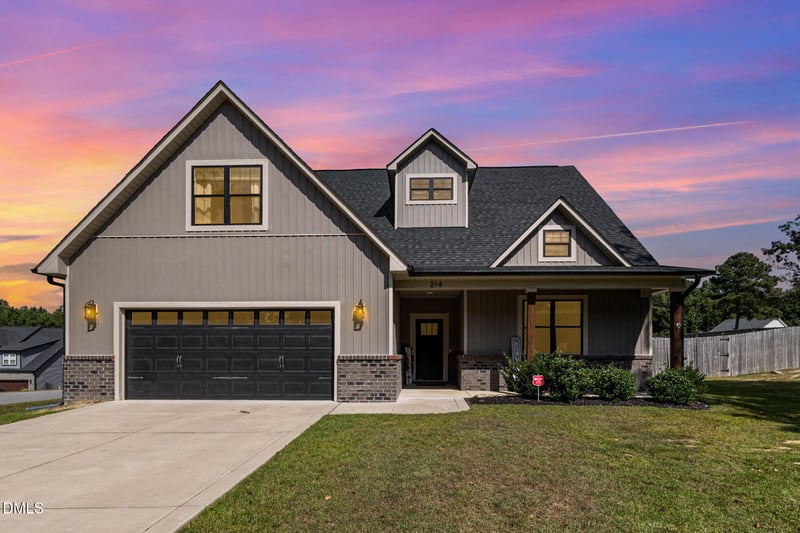 214 Summerlin Dr, Sanford, NC 27332