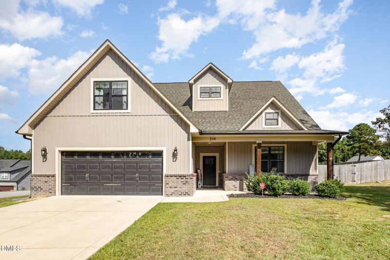 214 Summerlin Dr, Sanford, NC 27332