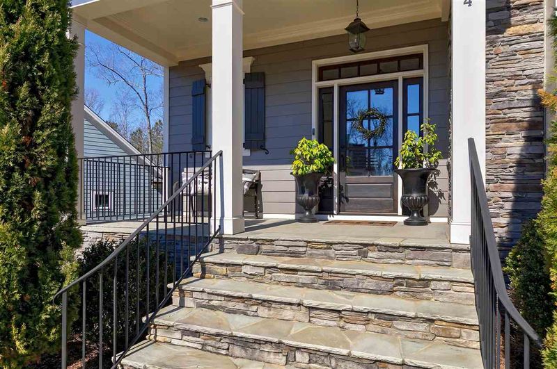 214 Sunset Bluffs Dr, Fuquay Varina, NC 27526