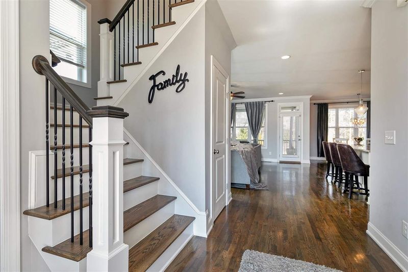 214 Sunset Bluffs Dr, Fuquay Varina, NC 27526