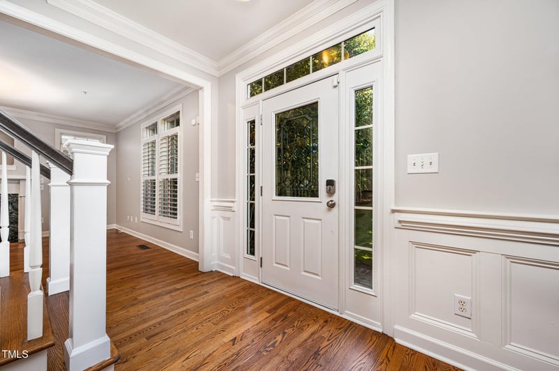 214 Towne Ridge Ln, Chapel Hill, NC 27516