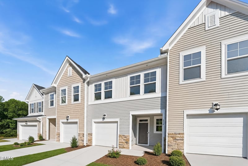 214 Tree Moss Ct, Rolesville, NC 27571