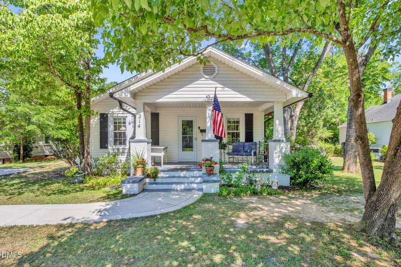 214 Virginia Ave, Fayetteville, NC 28305
