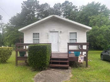 214 Waddell Dr, Fayetteville, NC 28301