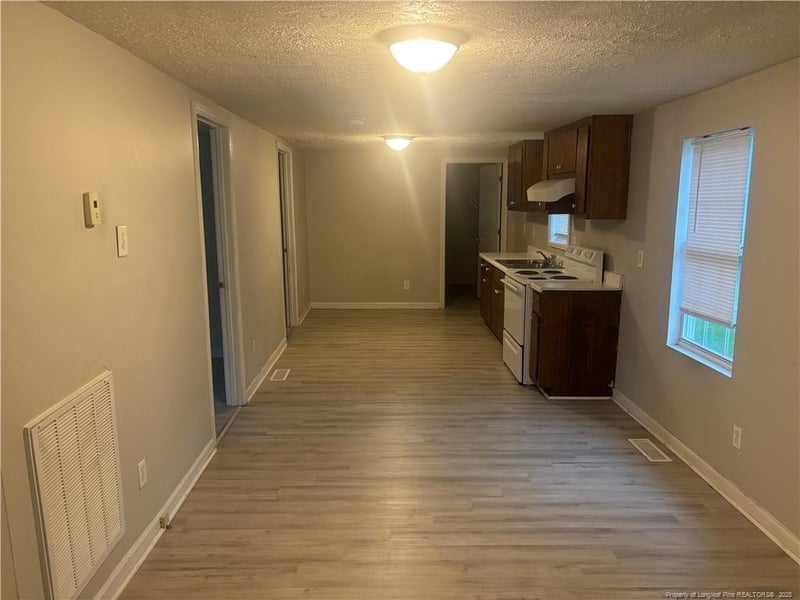 214 Waddell Dr, Fayetteville, NC 28301