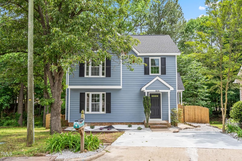 214 Wax Myrtle Ct, Cary, NC 27513