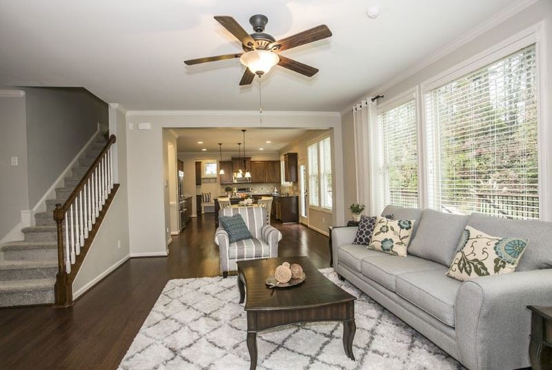 214 Willowbend Ln, Hillsborough, NC 27278