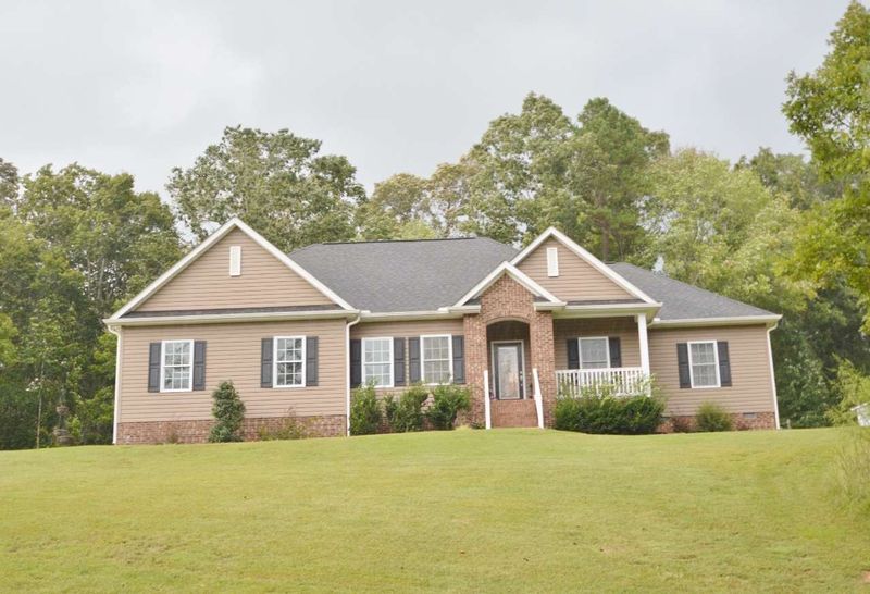 2140 Crystal Springs Ct, Haw River, NC 27258