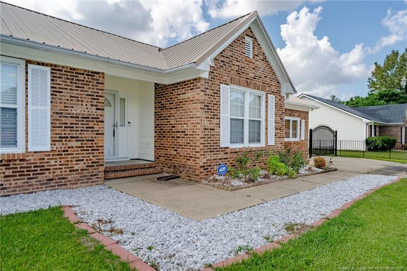 2140 Fargo Dr, Fayetteville, NC 28306