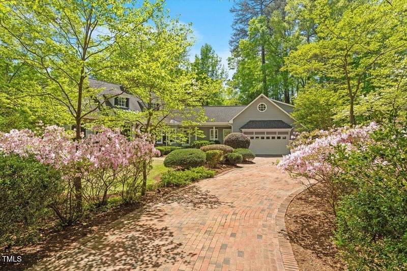 2140 Lakeshore Dr, Chapel Hill, NC 27514