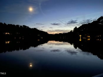 2140 Lakeshore Dr, Chapel Hill, NC 27514