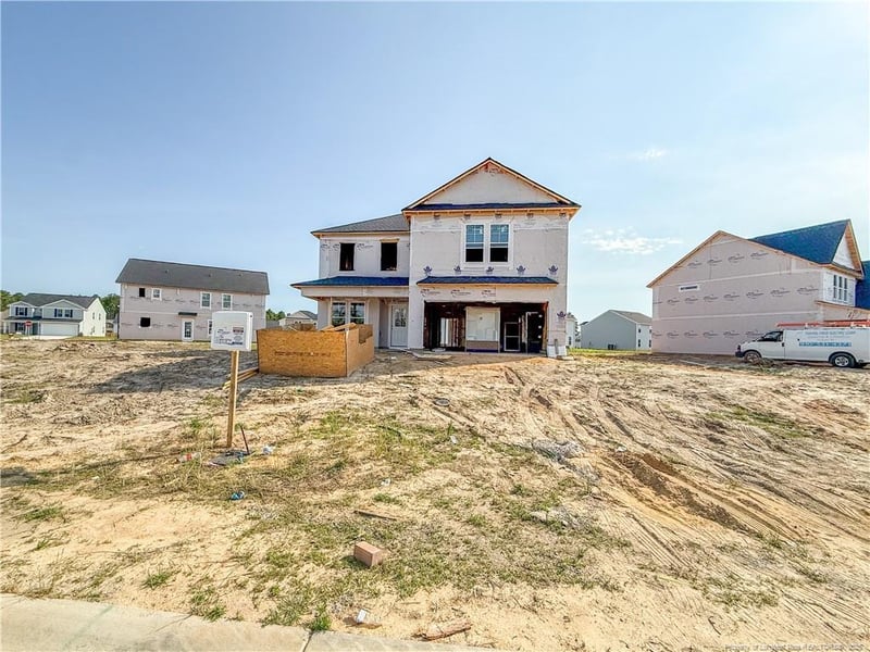 2140 Purebred Rd, Hope Mills, NC 28348