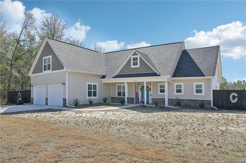 2140 Smith Rd, Hope Mills, NC 28348