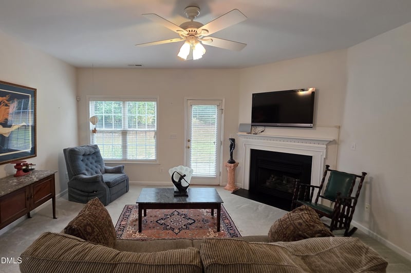 2140 Thornblade Dr, Raleigh, NC 27604