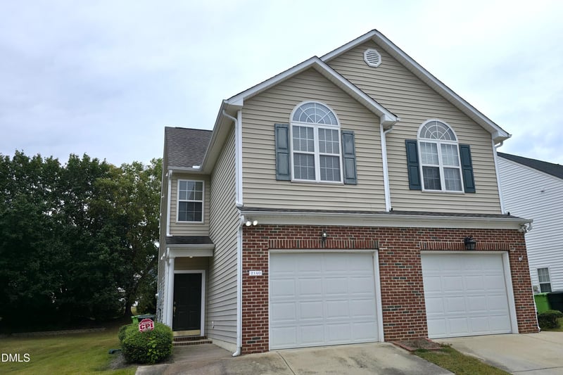 2140 Thornblade Dr, Raleigh, NC 27604