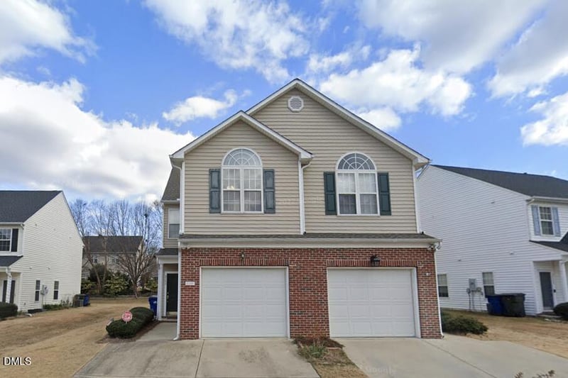 2140 Thornblade Dr, Raleigh, NC 27604