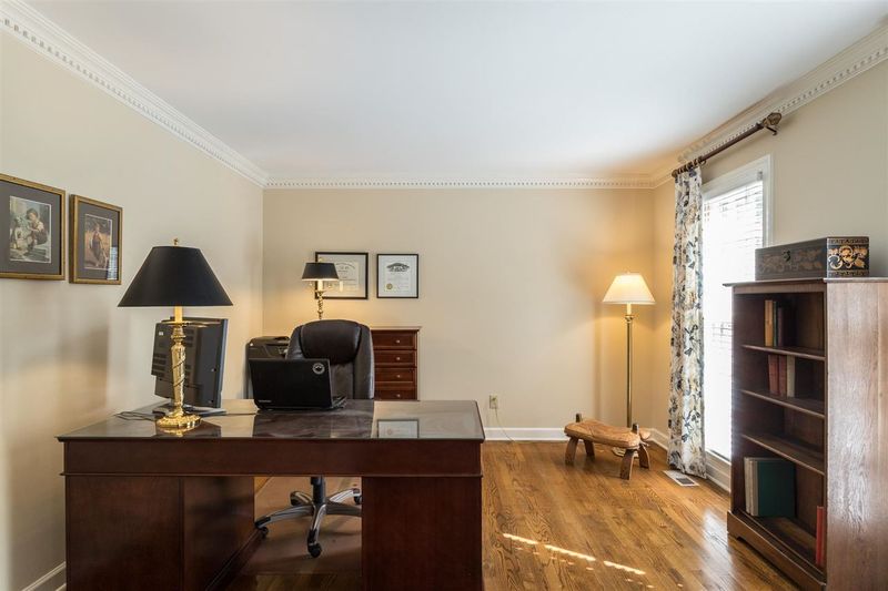 2141 Hamrick Dr, Raleigh, NC 27615