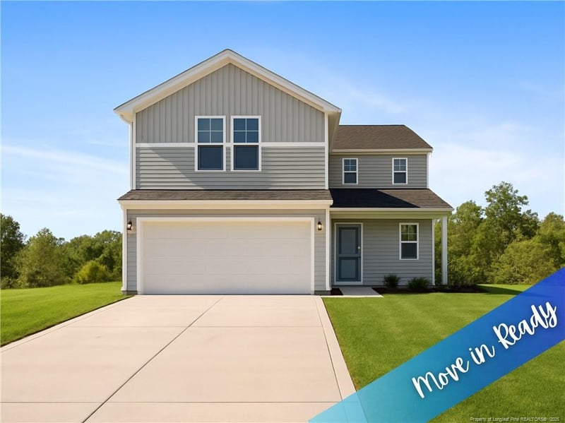 2141 Purebred Cir, Hope Mills, NC 28348