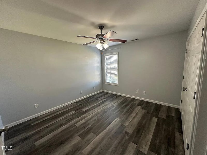 2141 Yellowbrick Rd, Fayetteville, NC 28314