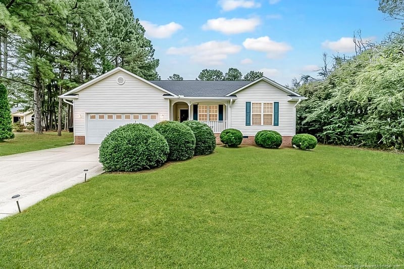 2142 Philadelphia St, Sanford, NC 27332