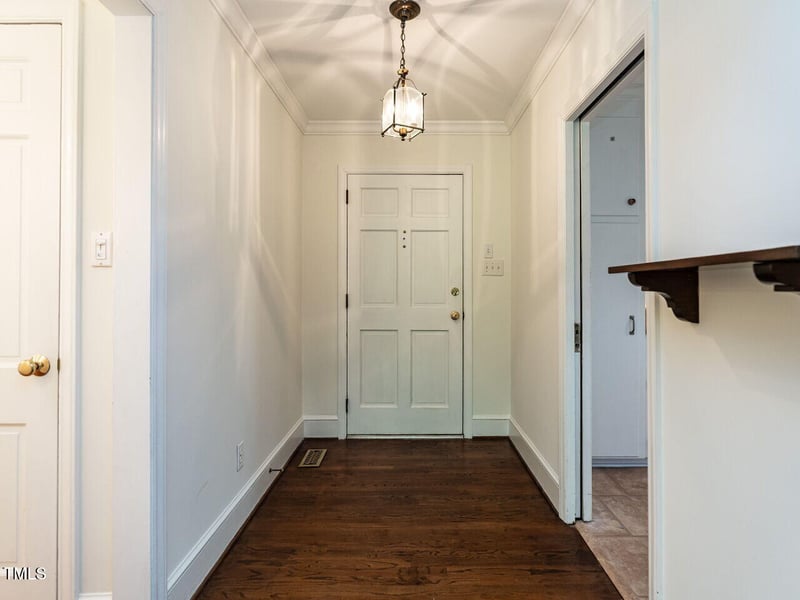 2143 Ridge Rd, Raleigh, NC 27607