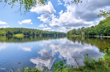 2144 Lakeshore Ct, Chapel Hill, NC 27514