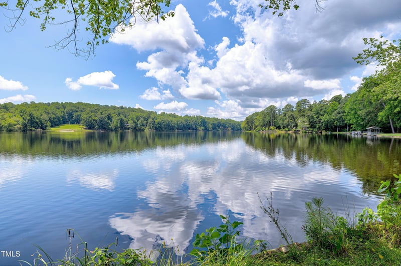 2144 Lakeshore Ct, Chapel Hill, NC 27514