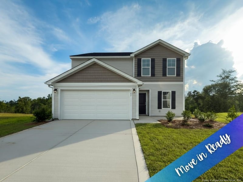 2145 Purebred Cir, Hope Mills, NC 28348