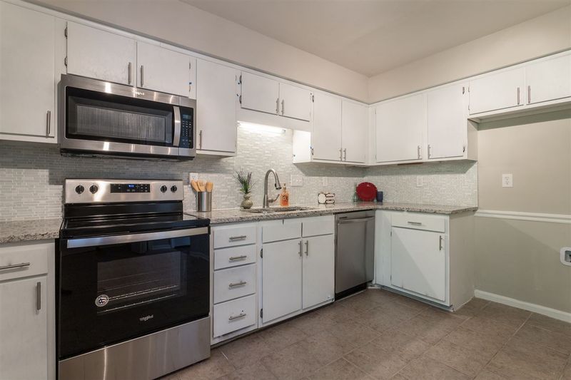 2146 Charles St #20, Durham, NC 27707