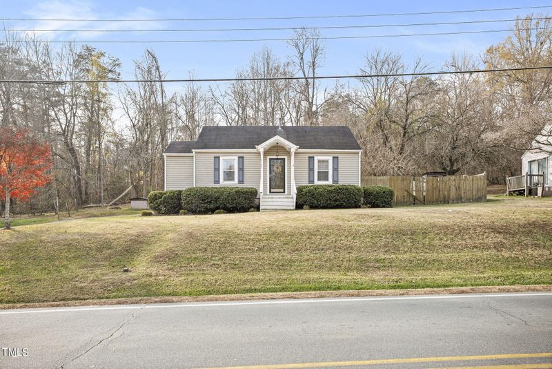 2147 Lower Hopedale Rd, Burlington, NC 27217