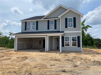 2149 Purebred Cir, Hope Mills, NC 28348