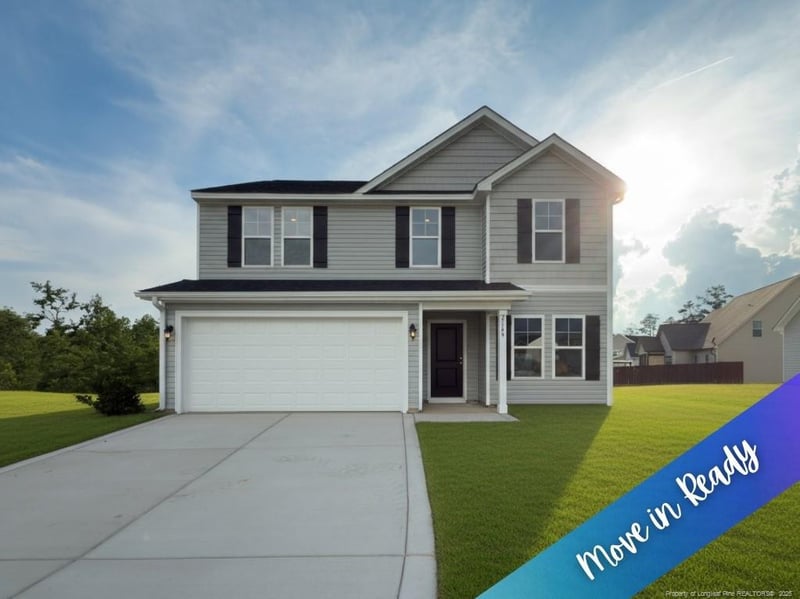 2149 Purebred Cir, Hope Mills, NC 28348