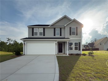 2149 Purebred Cir, Hope Mills, NC 28348