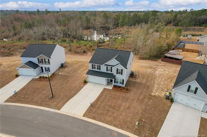 2149 Purebred Cir, Hope Mills, NC 28348