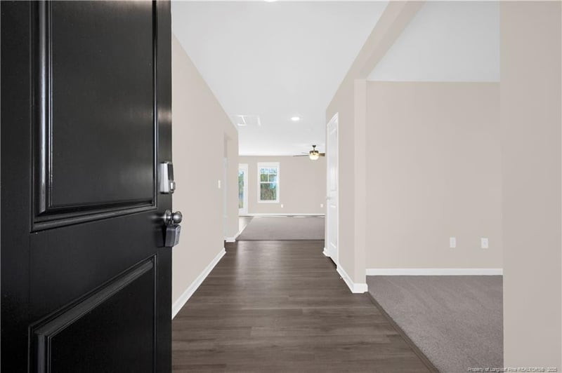 2149 Purebred Cir, Hope Mills, NC 28348