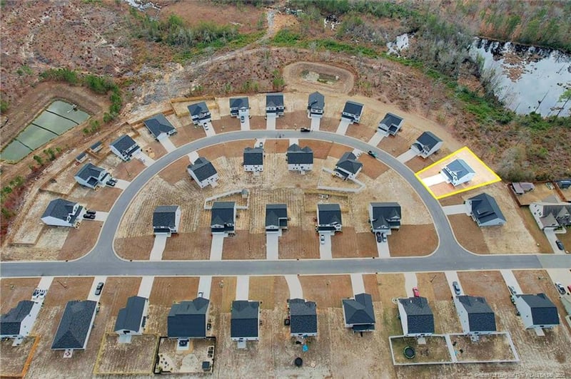 2149 Purebred Cir, Hope Mills, NC 28348