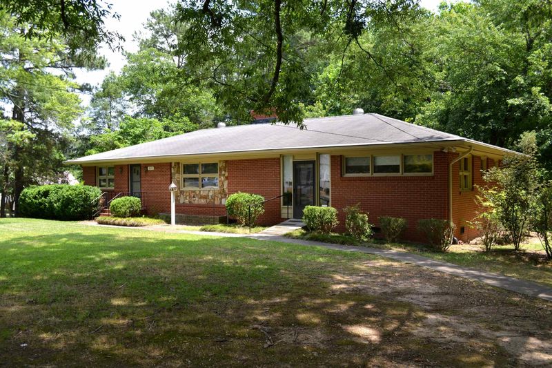 215 S Allen Rd, Wake Forest, NC 27587