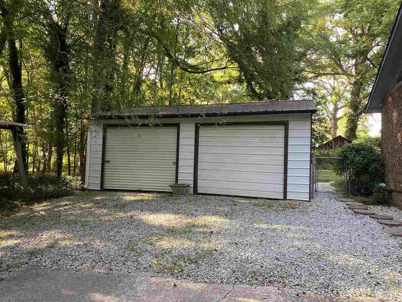 215 Barclay Rd, Durham, NC 27712