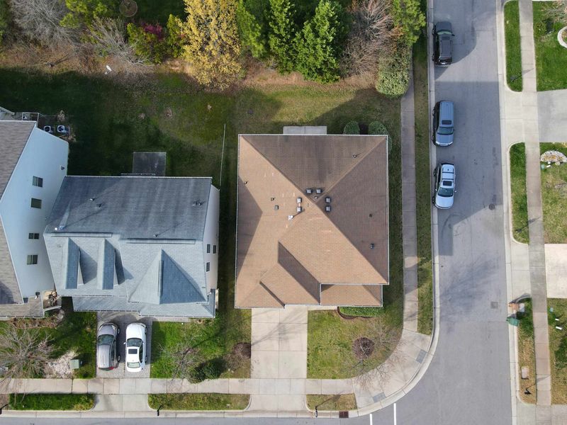 215 Bog Hill Ln, Cary, NC 27519