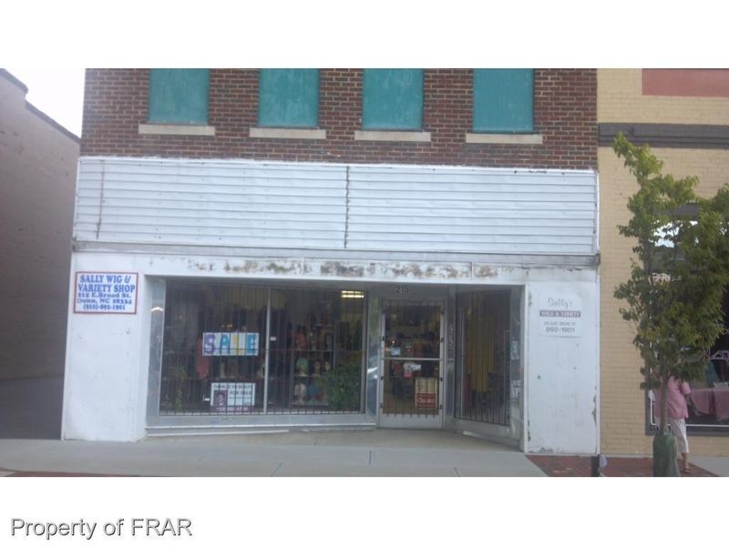 215 E Broad St, Dunn, NC 28334